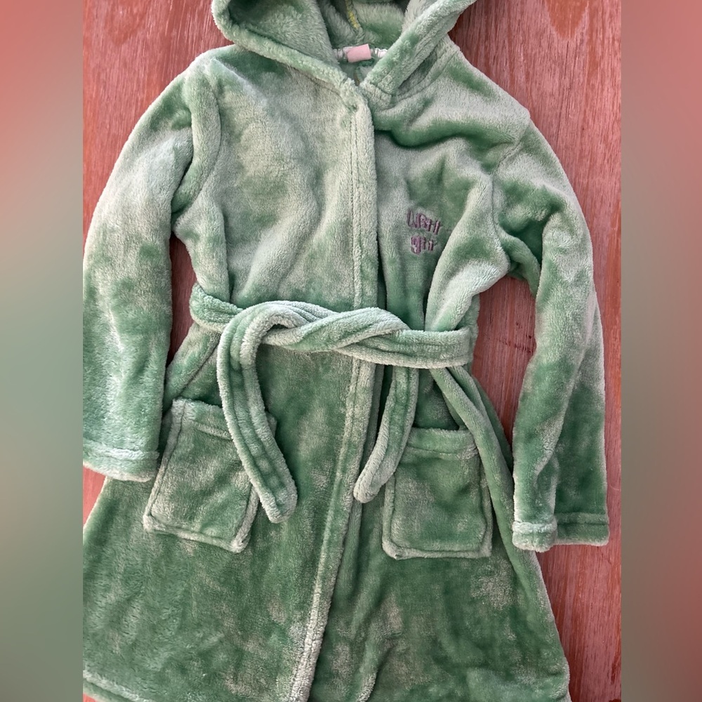 Alligator Hooded Plush Robe - Picture 3 of 9